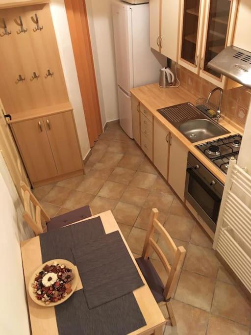Utulne Ubytovani U Centra V Blizkosti Vystaviste Brünn Exterior foto
